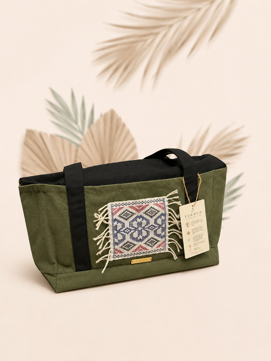 Tennun Carryall Bag